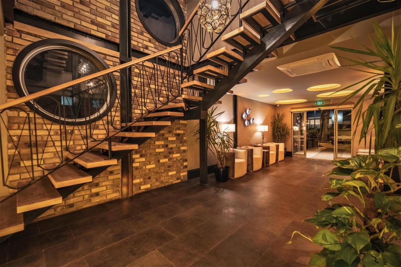 Hotel Marina Bay Goecek Exterior foto