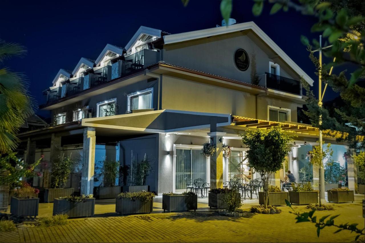 Hotel Marina Bay Goecek Exterior foto